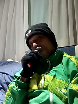 Snapshot of Gzinho69ik chatting on 05-30-26, 02:52 Gzinho69ik online show from 05-30-26, 02:52