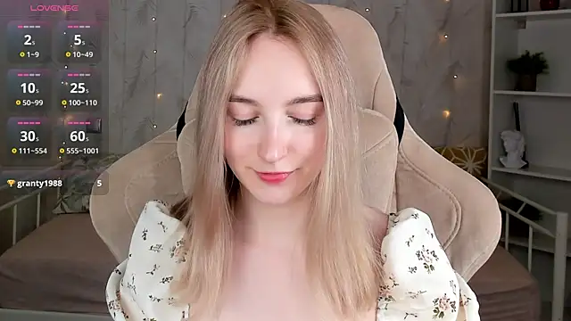 Shy Polly online show from 04-14-26, 12:05