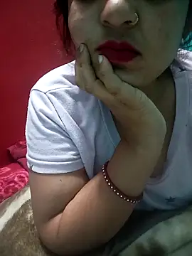 Snapshot of Priya_089 chatting on 11-28-25, 05:37 Priya 089 online show from 11-28-25, 05:37