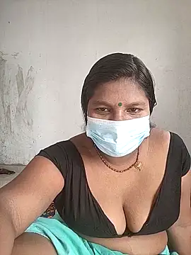 Snapshot of Desicouple1706 chatting on 12-22-25, 05:59 Desicouple1706 online show from 12-22-25, 05:59