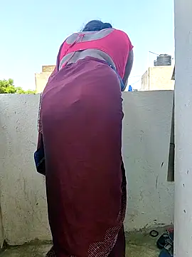 Desicouple1706 online show from 04-12-26, 08:52