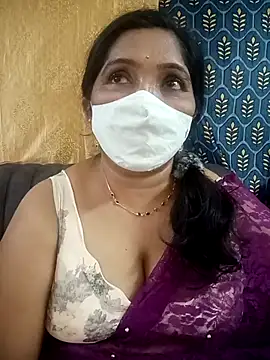 Snapshot of Soni-queen chatting on 11-30-25, 03:38 Soni-queen online show from 11-30-25, 03:38