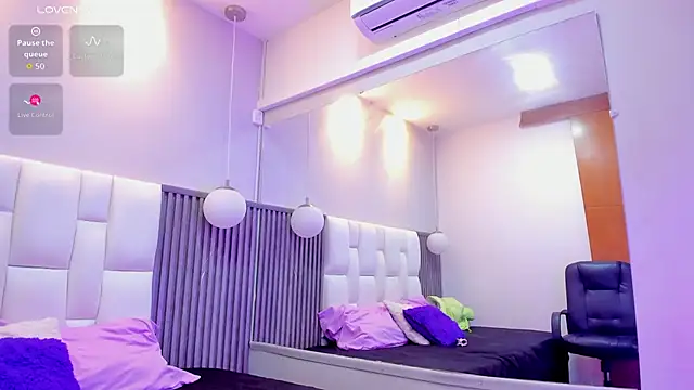 Snapshot of jazmin_gil chatting on 11-27-25, 11:56 jazmin gil online show from 11-27-25, 11:56