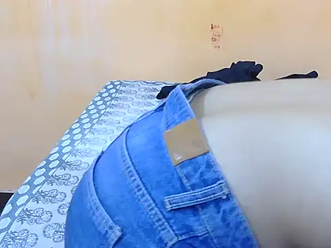 Honey Baby1 online show from 03-31-26, 05:52