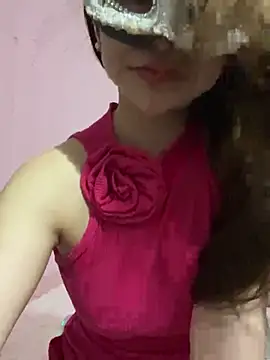 Snapshot of Queen-of-Love chatting on 07-23-26, 07:28 Queen-of-Love online show from 07-23-26, 07:28