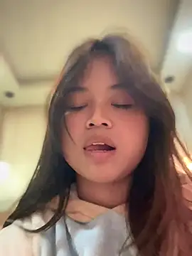 Snapshot of Toffee-00 chatting on 11-24-25, 08:25 Toffee-00 online show from 11-24-25, 08:25