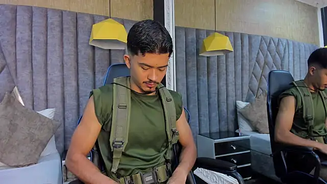 Snapshot of NicolaiKarav chatting on 11-30-25, 11:47 NicolaiKarav online show from 11-30-25, 11:47