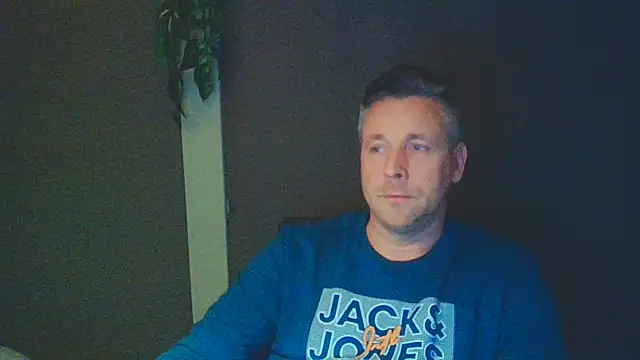 Snapshot of Hunter_Fl chatting on 11-22-25, 05:01 Hunter Fl online show from 11-22-25, 05:01