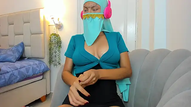 Snapshot of Dalia_hatemm chatting on 02-04-26, 10:26 Dalia hatemm online show from 02-04-26, 10:26