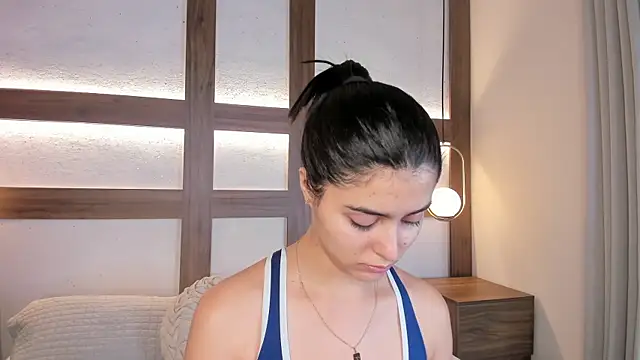 SarhaVega online show from 04-20-26, 01:47