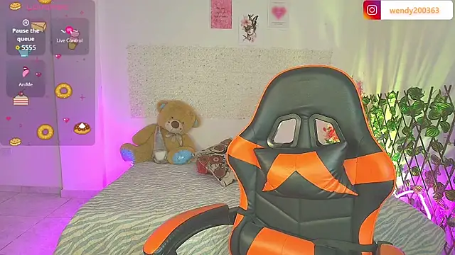 Snapshot of babyhotstar1 chatting on 11-28-25, 11:07 babyhotstar1 online show from 11-28-25, 11:07