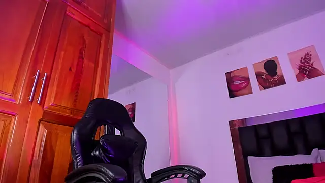 ValeryTs1 online show from 04-02-26, 06:16