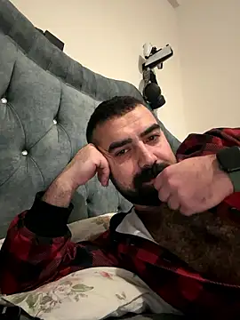 Snapshot of Ali2413 chatting on 01-10-26, 10:58 Ali2413 online show from 01-10-26, 10:58