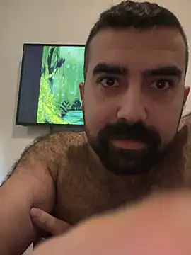 Snapshot of Ali2413 chatting on 01-15-26, 02:21 Ali2413 online show from 01-15-26, 02:21