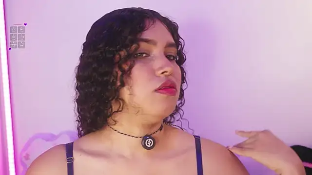 EloiseSweetxx online show from 04-11-26, 12:31