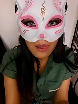 Snapshot of Mitsuarii chatting on 12-19-25, 09:55 Mitsuarii online show from 12-19-25, 09:55