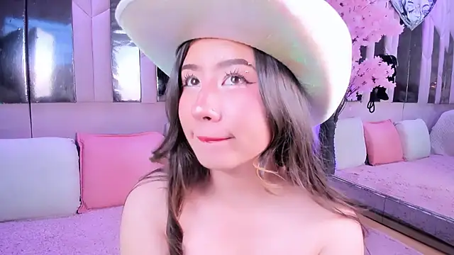 Snapshot of Naomistart chatting on 01-09-26, 09:38 Naomistart online show from 01-09-26, 09:38