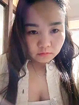 Snapshot of One-two22 chatting on 11-25-25, 10:21 One-two22 online show from 11-25-25, 10:21