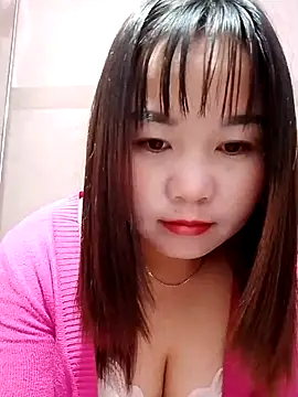 Snapshot of One-two22 chatting on 12-14-25, 08:35 One-two22 online show from 12-14-25, 08:35