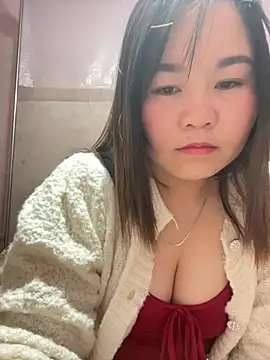 Snapshot of One-two22 chatting on 02-16-26, 11:45 One-two22 online show from 02-16-26, 11:45