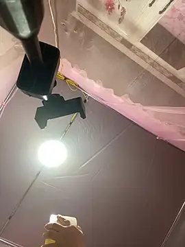 Snapshot of One-two22 chatting on 03-05-26, 11:01 One-two22 online show from 03-05-26, 11:01