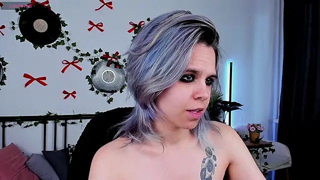 LiraBelle online show from 04-11-26, 07:45