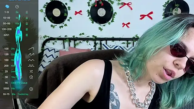 LiraBelle online show from 07-20-26, 03:32
