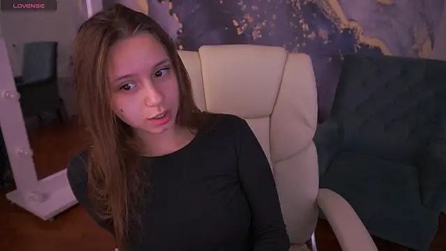 Snapshot of TinyNatalie chatting on 05-02-26, 06:07 TinyNatalie online show from 05-02-26, 06:07