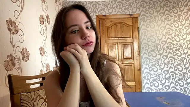 Snapshot of ChandaApplin chatting on 12-17-25, 12:22 ChandaApplin online show from 12-17-25, 12:22