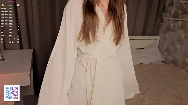 NeliaVandresar online show from 12-15-25, 04:17