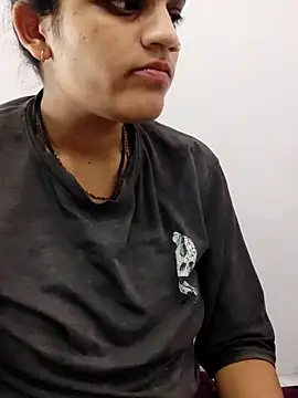 Snapshot of Hot_hania chatting on 12-14-25, 03:34 Hot hania online show from 12-14-25, 03:34