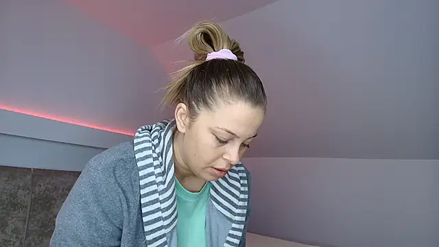 KateAllyaa online show from 01-12-26, 07:57