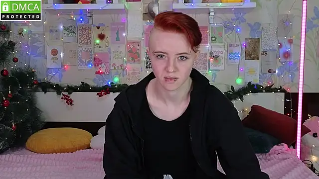 Snapshot of sSugarRush chatting on 12-14-25, 04:23 sSugarRush online show from 12-14-25, 04:23