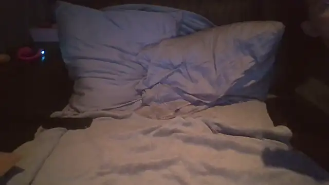 DeeLouLou online show from 12-20-25, 12:29