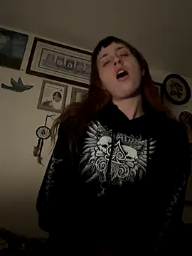 Snapshot of ashtrayhaterz chatting on 11-23-25, 01:33 ashtrayhaterz online show from 11-23-25, 01:33