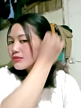 Snapshot of lynae-0 chatting on 12-14-25, 01:27 lynae-0 online show from 12-14-25, 01:27