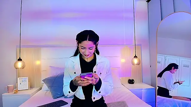 Snapshot of princess_deimos__ chatting on 11-28-25, 02:31 princess deimos online show from 11-28-25, 02:31