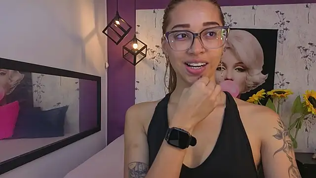 Snapshot of Antonella_mc chatting on 05-04-26, 12:45 Antonella mc online show from 05-04-26, 12:45