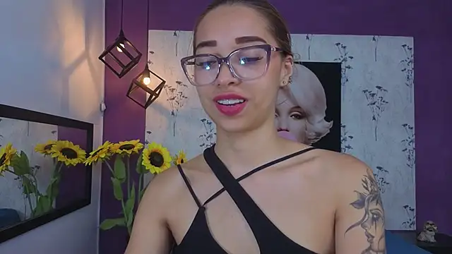 Snapshot of Antonella_mc chatting on 06-03-26, 11:35 Antonella mc online show from 06-03-26, 11:35