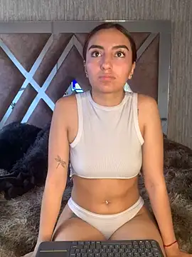 Snapshot of ZoeJohnson_Pink chatting on 12-13-25, 08:04 ZoeJohnson Pink online show from 12-13-25, 08:04