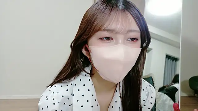 Snapshot of alicechan_v chatting on 06-14-26, 11:12 alicechan v online show from 06-14-26, 11:12