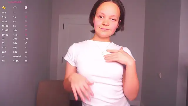 Snapshot of MerriCarros chatting on 11-25-25, 09:20 MerriCarros online show from 11-25-25, 09:20