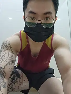 Snapshot of Valerious180 chatting on 12-04-25, 05:43 Valerious180 online show from 12-04-25, 05:43