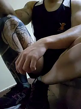 Snapshot of Valerious180 chatting on 02-20-26, 05:13 Valerious180 online show from 02-20-26, 05:13