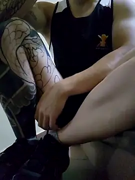 Snapshot of Valerious180 chatting on 02-21-26, 04:41 Valerious180 online show from 02-21-26, 04:41