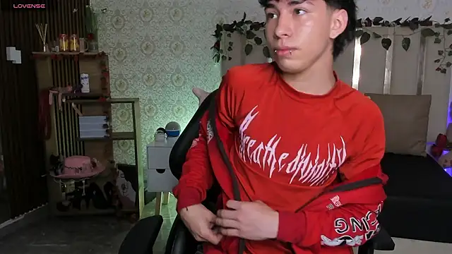 kaelwolf tay online show from 02-12-26, 07:09