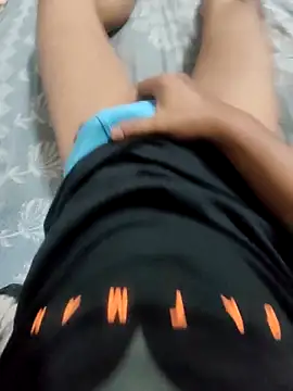 Snapshot of Handsome_09 chatting on 03-09-26, 08:18 Handsome 09 online show from 03-09-26, 08:18