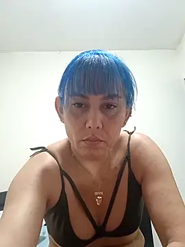 Snapshot of Alice-pink chatting on 01-06-26, 02:21 Alice-pink online show from 01-06-26, 02:21