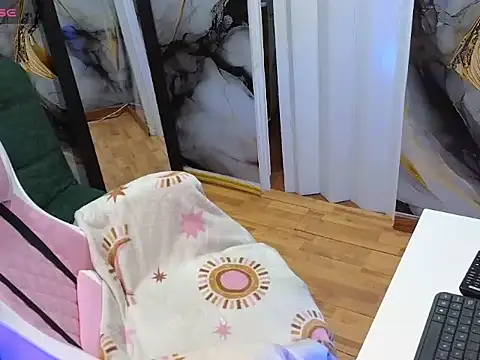 Snapshot of SHIZUKA_WET chatting on 12-05-25, 03:15 SHIZUKA WET online show from 12-05-25, 03:15