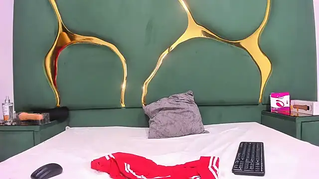 RoxanneBloom online show from 02-03-26, 06:51